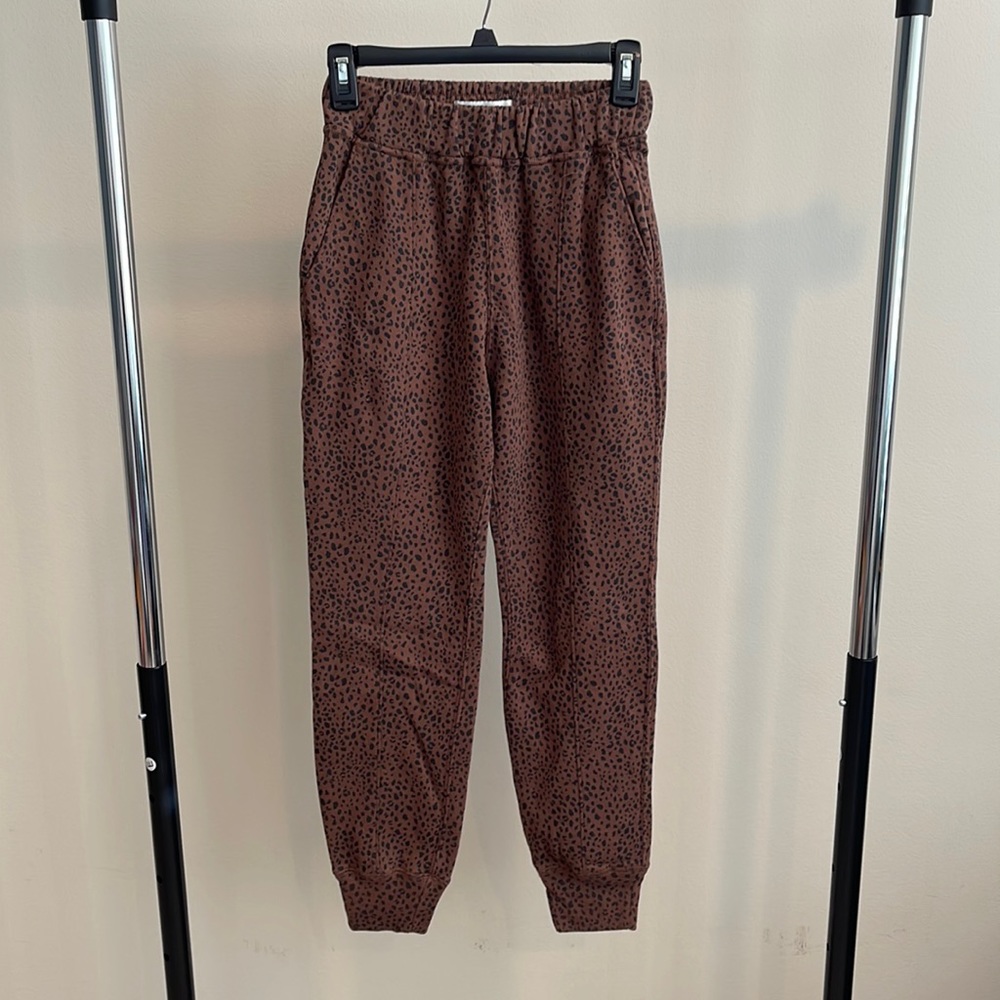 A&F Joggers - Picture 2 of 2